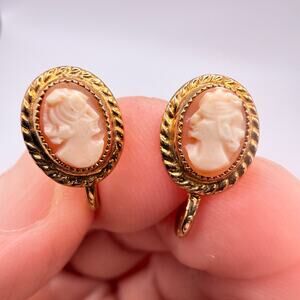 Vintage 1/20 12k Gold Filled Carved Shell Cameo Earrings Screw Back Small